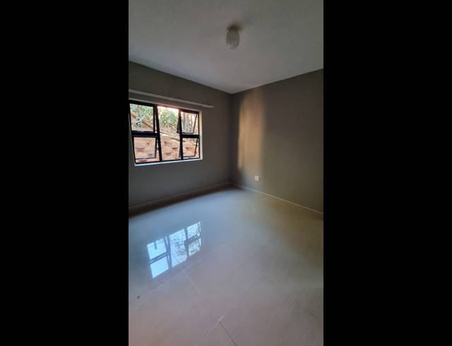 2 BEDROOM APARTMENT RENTED IN PARK HILL